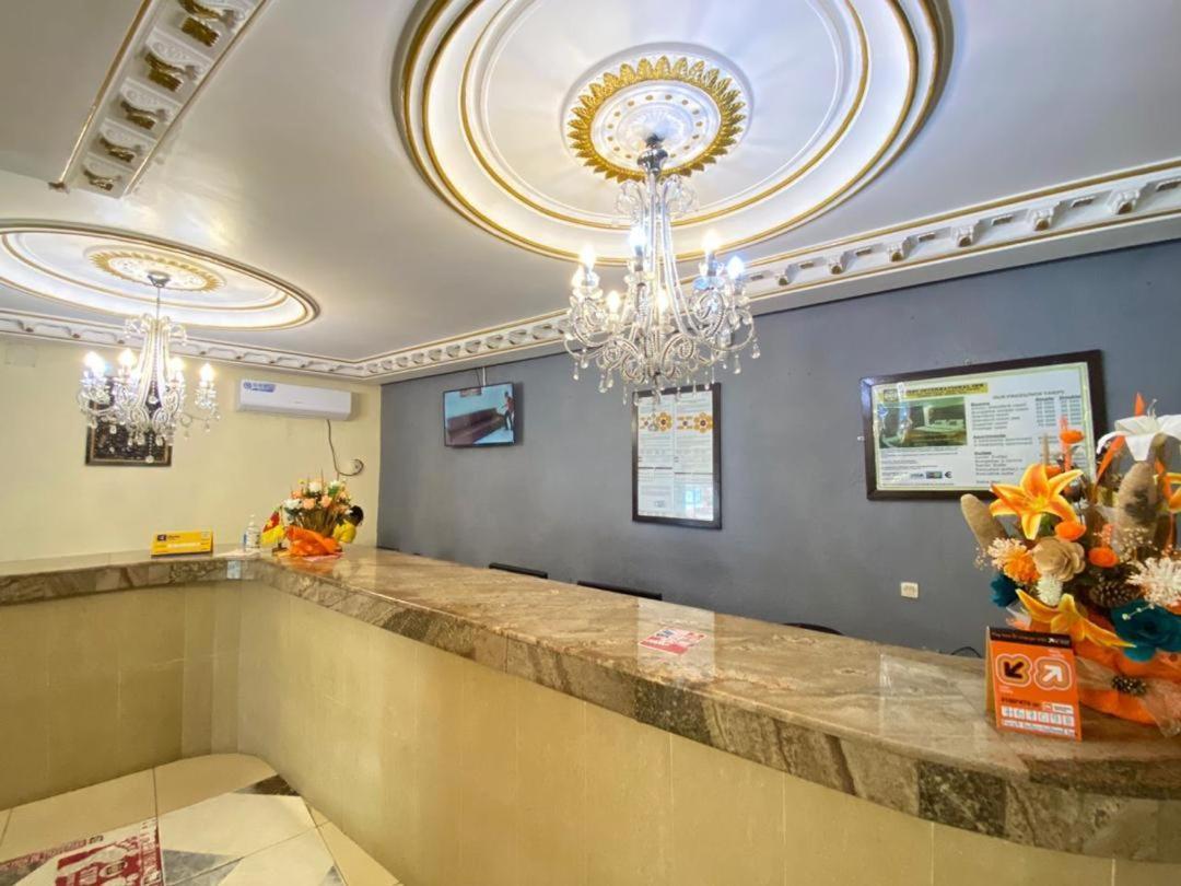 Fini Hotel Bobende Limbe Exterior photo